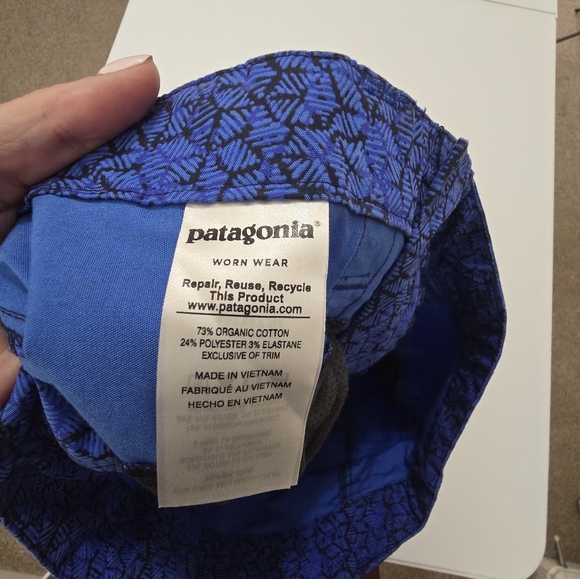 Patagonia Women's Venga Rock Capris Outdoor Blue Hex Batik Cotton Pants Size 10 - Picture 13 of 14